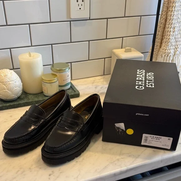 ANTHROPOLOGIE G.H. Bass WEEJUNS Whitney Super Loafer Black Leather Loafers - Picture 6 of 10